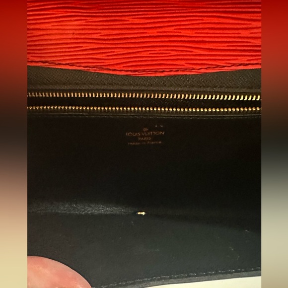 Louis Vuitton Art Deco Red Epi Envelope Clutch - Vintage - Picture 7 of 15
